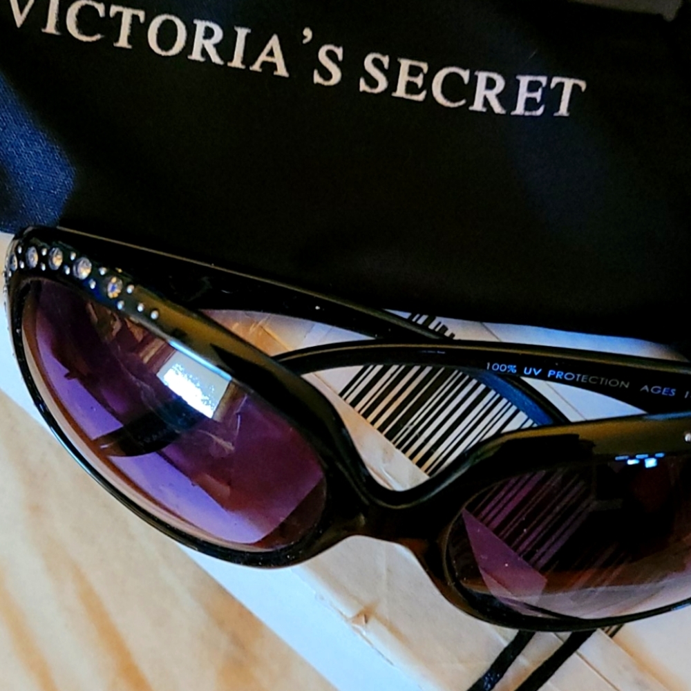 Victoria secret sunglasses